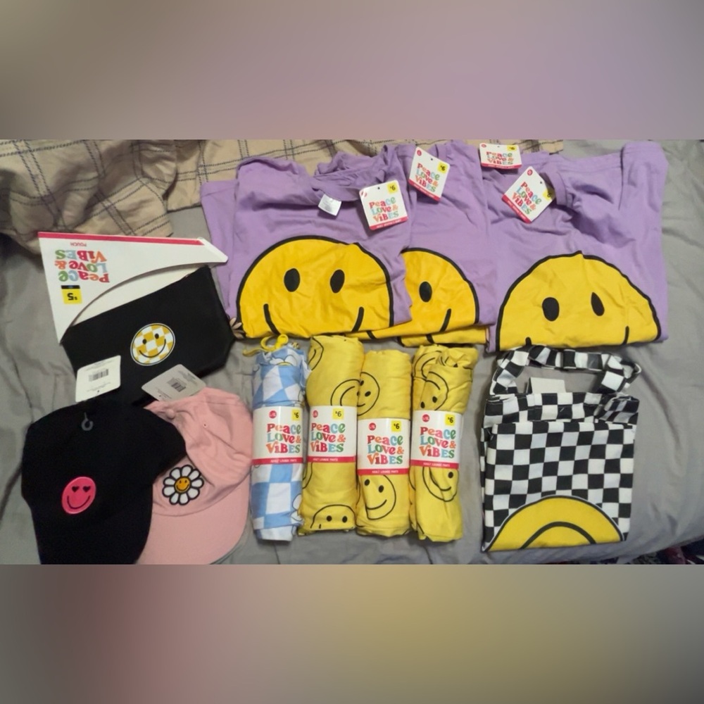 Smiley Face Bundle - New with Tags!